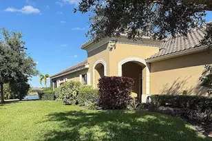 1320 Backspin Dr, Englewood, FL 34223 - Photo 2