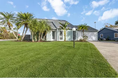 5211 Cedar Hammock Court, Sarasota, FL 34232 - Photo 2