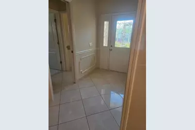 4547 Del Sol Boulevard S, Sarasota, FL 34243 - Photo 4