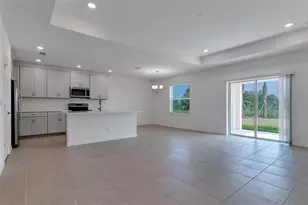 10008 Last Lgt Gln, Parrish, FL 34219 - Photo 6