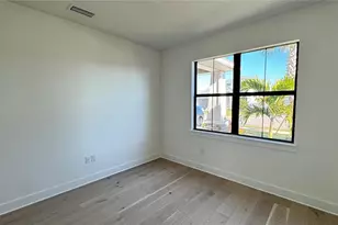 18515 Midsummer Pl, Venice, FL 34293 - Photo 12