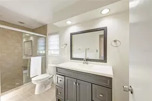 3368 Sheffield Cir, Sarasota, FL 34239 - Photo 26