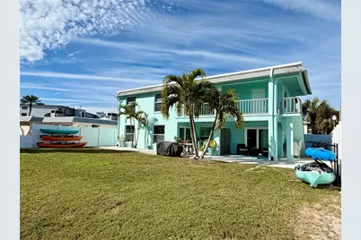 117 140th Avenue E, Madeira Beach, FL 33708 - Photo 8