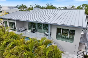 600 De Narvaez Dr, Longboat Key, FL 34228 - Photo 4