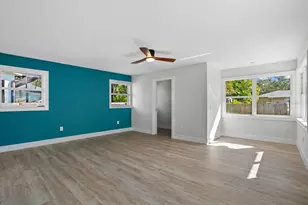 2104 Datura St, Sarasota, FL 34239 - Photo 16