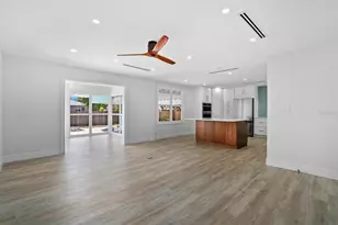 2104 Datura St, Sarasota, FL 34239 - Photo 4