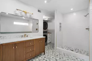 2104 Datura St, Sarasota, FL 34239 - Photo 20