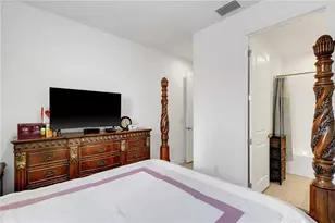 10930 Wendover Dr, Palmetto, FL 34221 - Photo 30