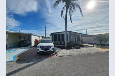 808 53rd Avenue E #22, Bradenton, FL 34203 - Photo 2