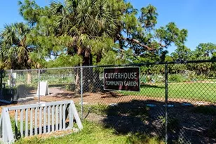 2442 Hively St, Sarasota, FL 34231 - Photo 58