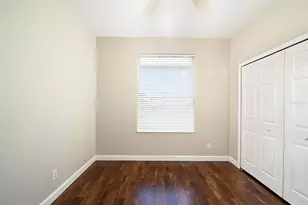 2442 Hively St, Sarasota, FL 34231 - Photo 16