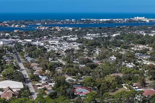 2442 Hively St, Sarasota, FL 34231 - Photo 36