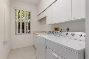 8468 Woodbriar Dr, Sarasota, FL 34238 - Photo 36