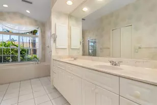 8468 Woodbriar Dr, Sarasota, FL 34238 - Photo 22