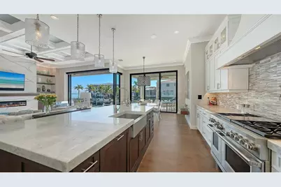 590 Birdie Lane, Longboat Key, FL 34228 - Photo 12