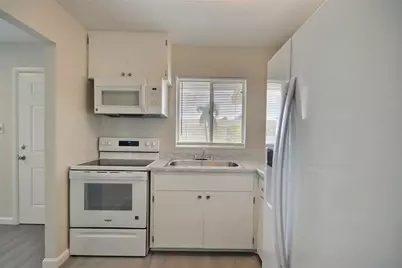 1631 Leisure Drive #M36, Bradenton, FL 34207 - Photo 6