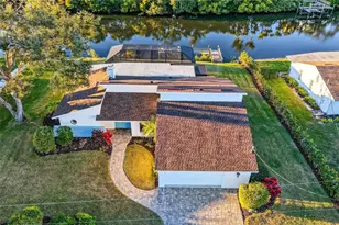 5424 America Dr, Sarasota, FL 34231 - Photo 2