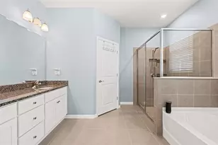 4016 Mossy Limb Ct, Palmetto, FL 34221 - Photo 12