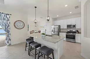 17610 Polo Trl, Lakewood Ranch, FL 34211 - Photo 6