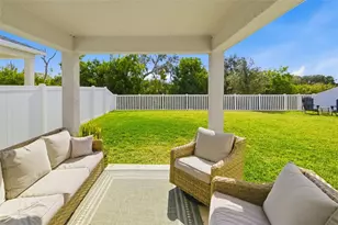 3565 74th Ave Circle E, Sarasota, FL 34243 - Photo 36