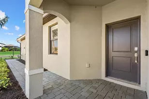 15304 Sunny Day Dr, Lakewood Ranch, FL 34211 - Photo 6