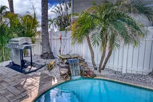 3604 Gulf Dr, Holmes Beach, FL 34217 - Photo 4