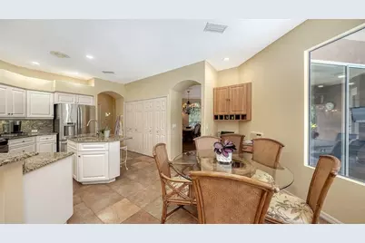 8544 Park Shore Lane, Sarasota, FL 34238 - Photo 18