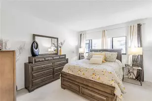 7218 Cloister Dr, Sarasota, FL 34231 - Photo 24