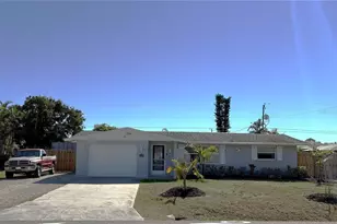 3319 Shamrock Dr, Venice, FL 34293 - Photo 2