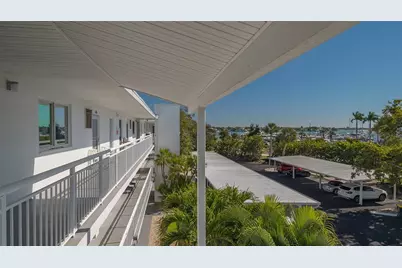 777 John Ringling Boulevard #32, Sarasota, FL 34236 - Photo 8