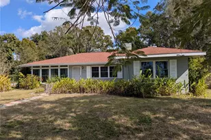 6280 Uplands Blvd, Sarasota, FL 34243 - Photo 2