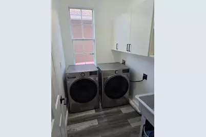 8111 Santa Rosa Court, Sarasota, FL 34243 - Photo 50