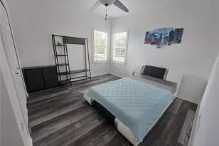 8111 Santa Rosa Ct, Sarasota, FL 34243 - Photo 26