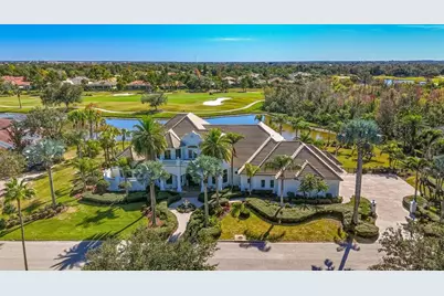 7028 Portmarnock Place, Lakewood Ranch, FL 34202 - Photo 2