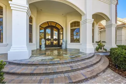 7028 Portmarnock Place, Lakewood Ranch, FL 34202 - Photo 8