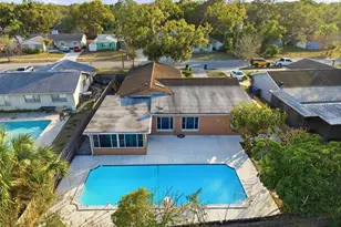 2019 W Jorome Dr, Tampa, FL 33612 - Photo 36