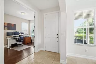 12036 Longview Lake Cir, Bradenton, FL 34211 - Photo 4