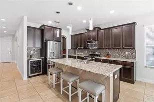 12036 Longview Lake Cir, Bradenton, FL 34211 - Photo 8