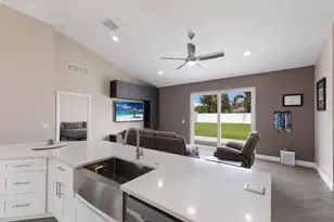 1606 22nd Ave W, Palmetto, FL 34221 - Photo 6