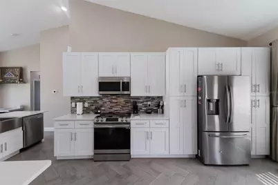 1606 22nd Avenue W, Palmetto, FL 34221 - Photo 8