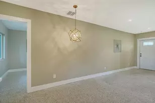 5914 Albert Pl, Sarasota, FL 34231 - Photo 10