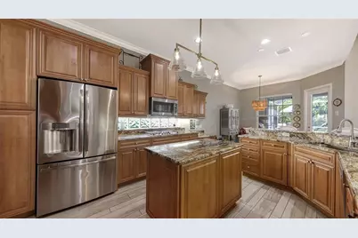 8175 Abingdon Court, Bradenton, FL 34201 - Photo 14