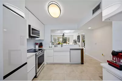 320 Timber Lake Drive #320, Bradenton, FL 34210 - Photo 6