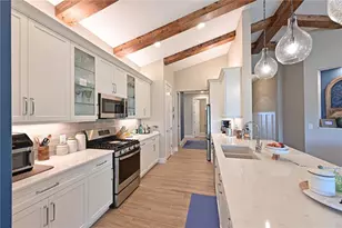 8075 Slipway Dr, Sarasota, FL 34240 - Photo 10