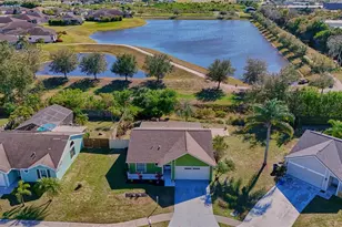 3549 65th Ave Cir E, Sarasota, FL 34243 - Photo 32