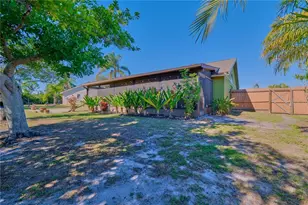 3549 65th Ave Cir E, Sarasota, FL 34243 - Photo 28