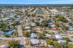 5918 8th Ave Dr W, Bradenton, FL 34209 - Photo 8