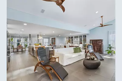 1002 Glebe Lane, Sarasota, FL 34242 - Photo 16