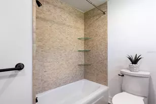 1002 Glebe Ln, Sarasota, FL 34242 - Photo 24