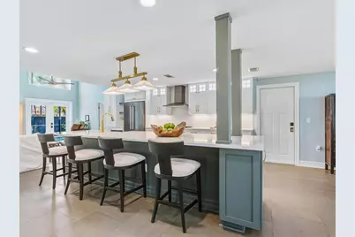 1002 Glebe Lane, Sarasota, FL 34242 - Photo 10